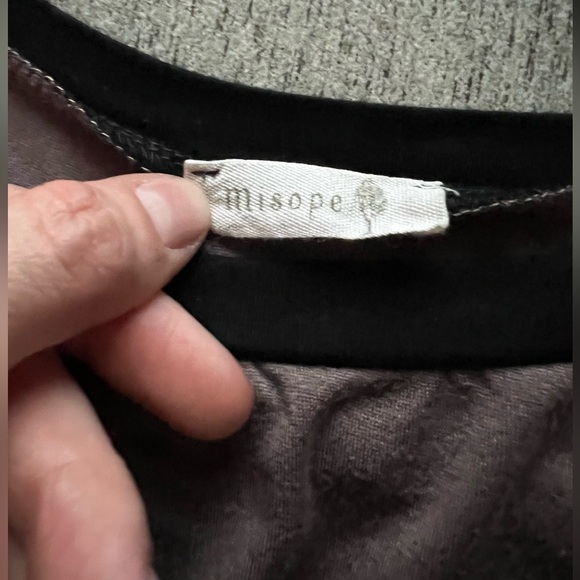 High low studded crop tee top - Picture 3 of 4